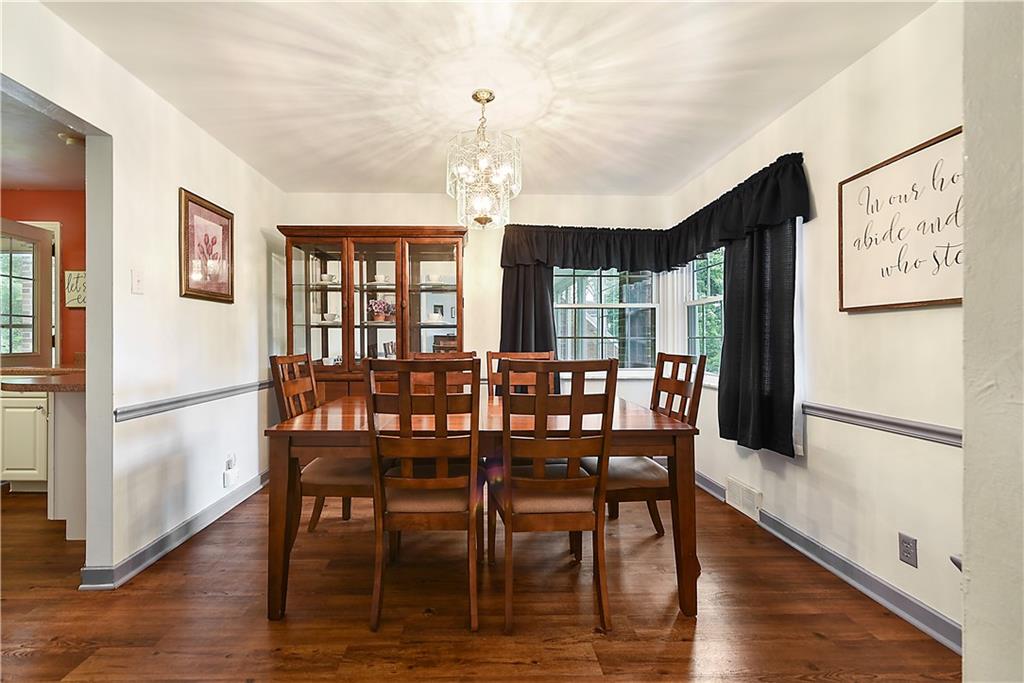 5525 Library Road Bethel Park, PA 15102 - Photo 8 of 25 Gallery Image 8