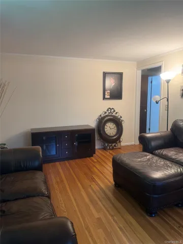 $2,700 | 7 Dickinson Avenue, East Northport, NY 11731