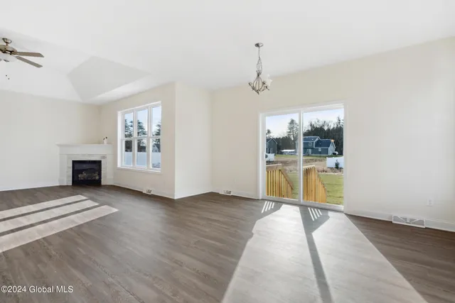 $799,000 | 10 Brookhaven Court, Wilton, NY 12866