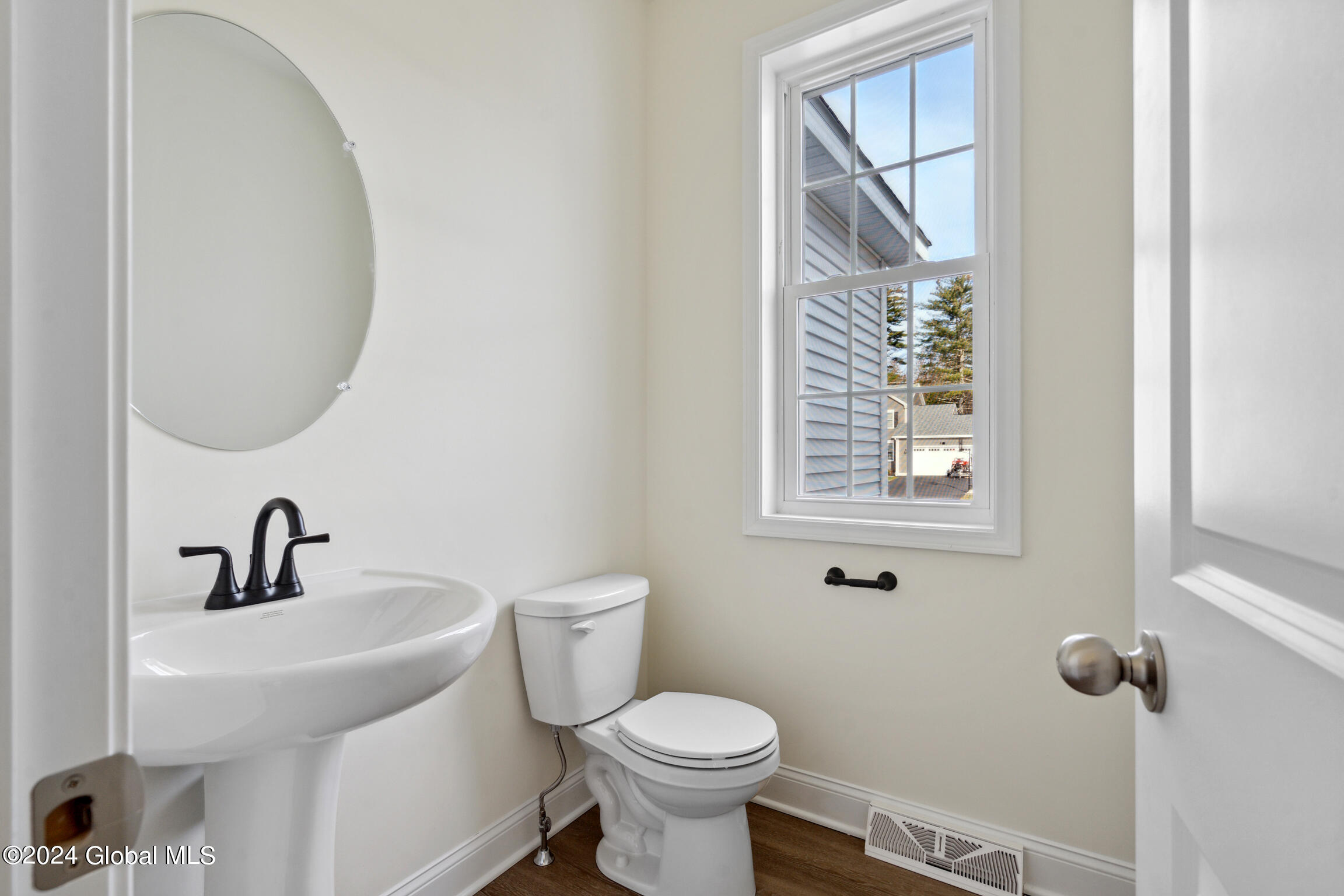 10 Brookhaven Court Wilton, NY 12866 - Photo 18 of 29 56 Huntington MLS-16