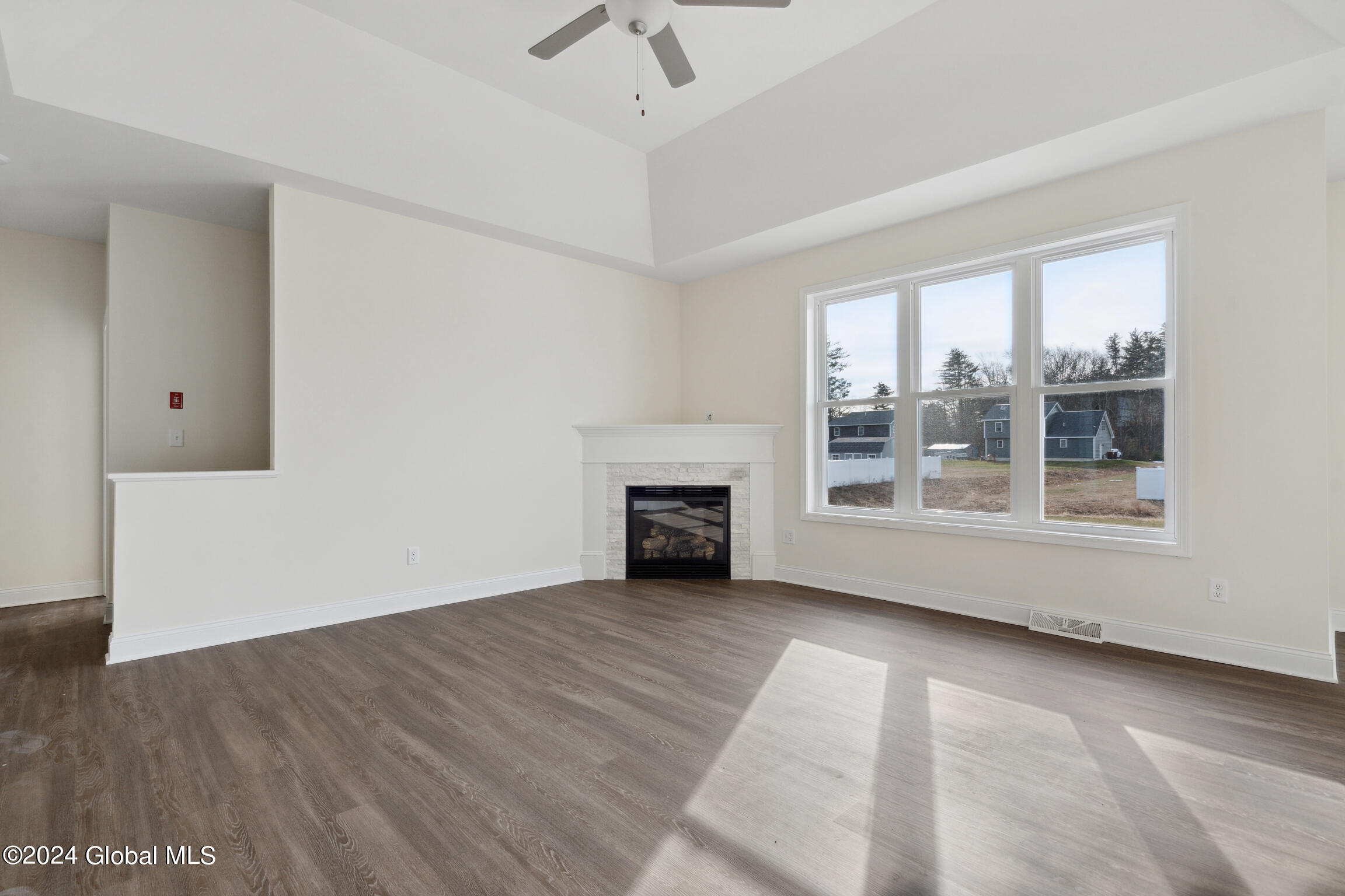 10 Brookhaven Court Wilton, NY 12866 - Photo 8 of 29 56 Huntington MLS-6