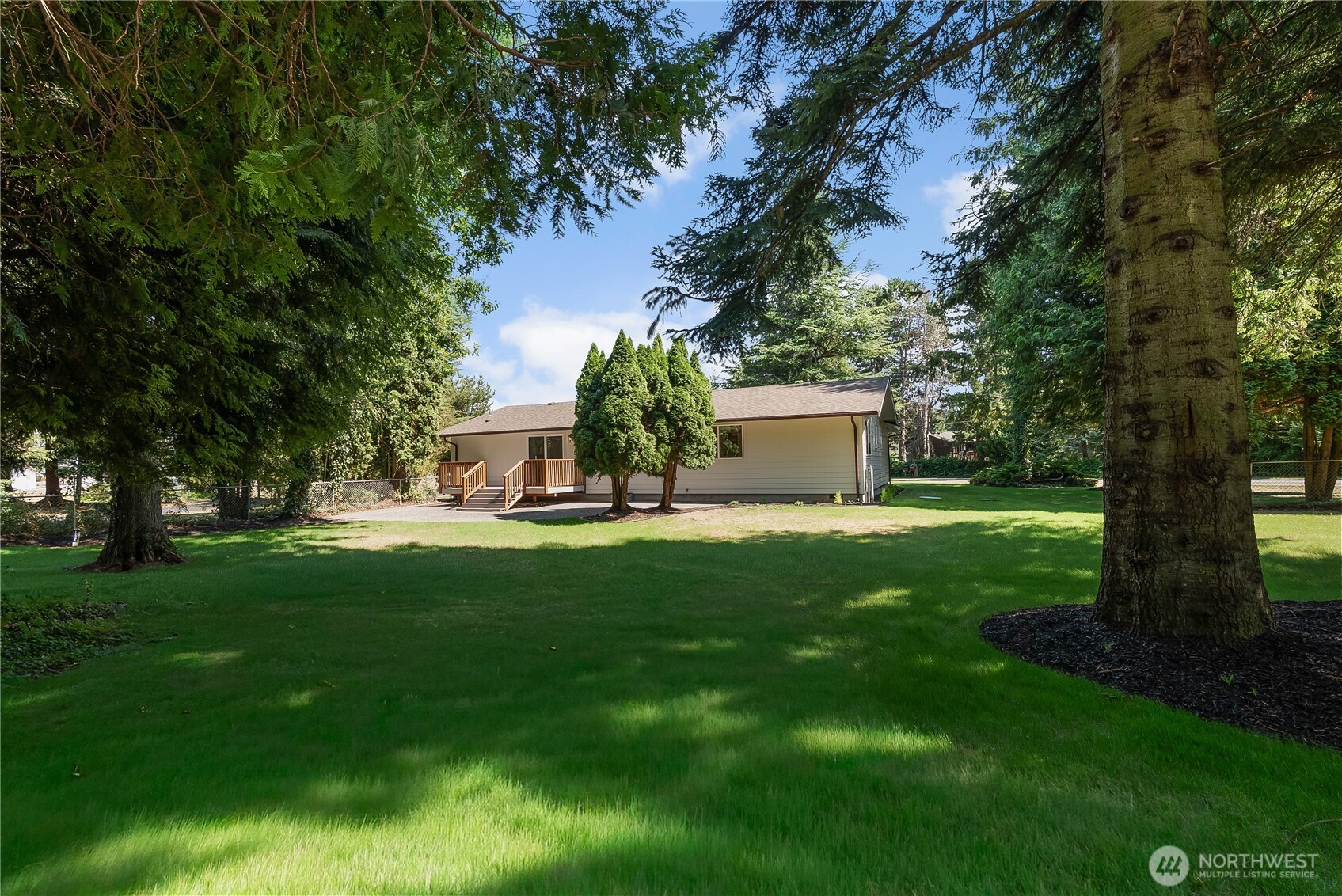 1260 Paradise Road Ferndale, WA 98248 - Photo 31 of 40 Gallery Image 31