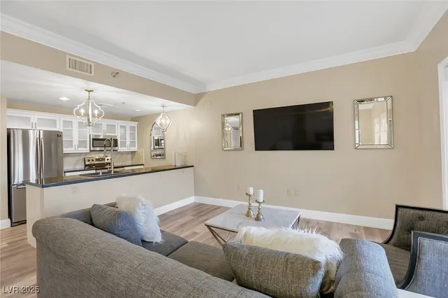 $2,600 | 30 Strada Di Villaggio, Unit 147, Henderson, NV 89011