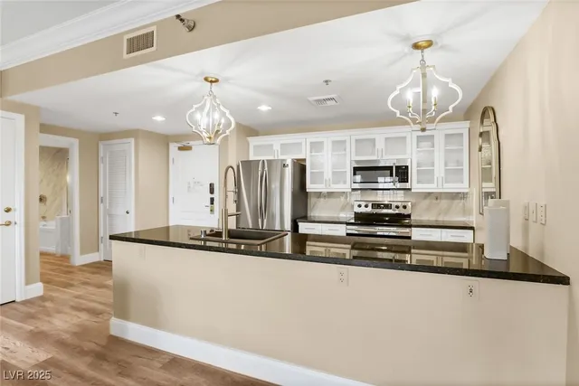 $2,600 | 30 Strada Di Villaggio, Unit 147, Henderson, NV 89011