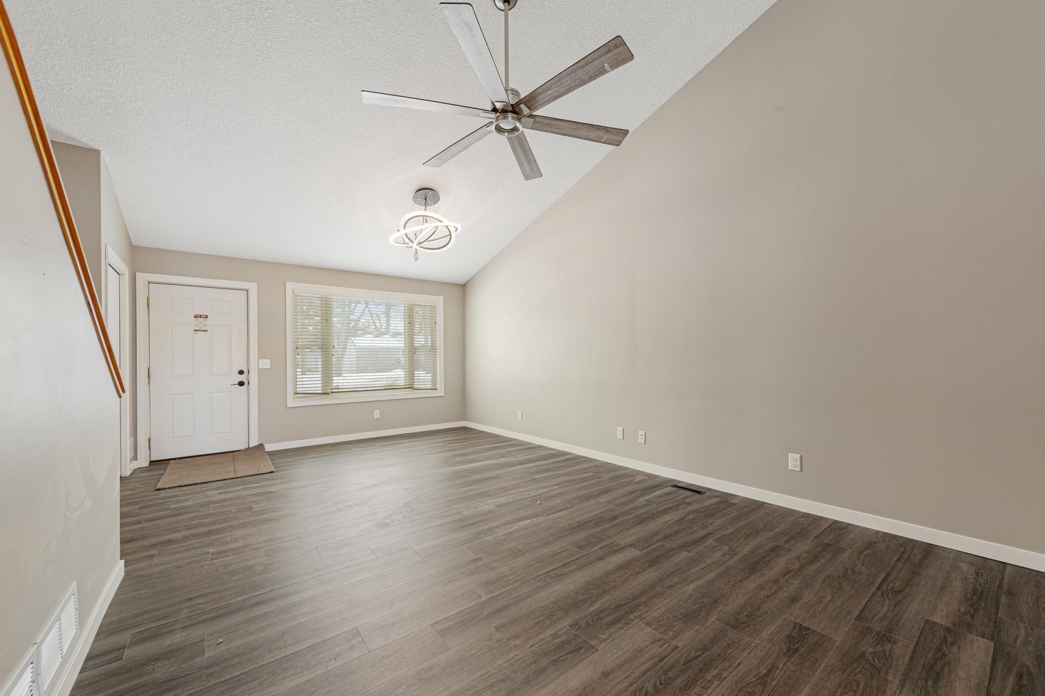 213 Walnut Street Farmington, MN 55024 - Photo 6 of 27