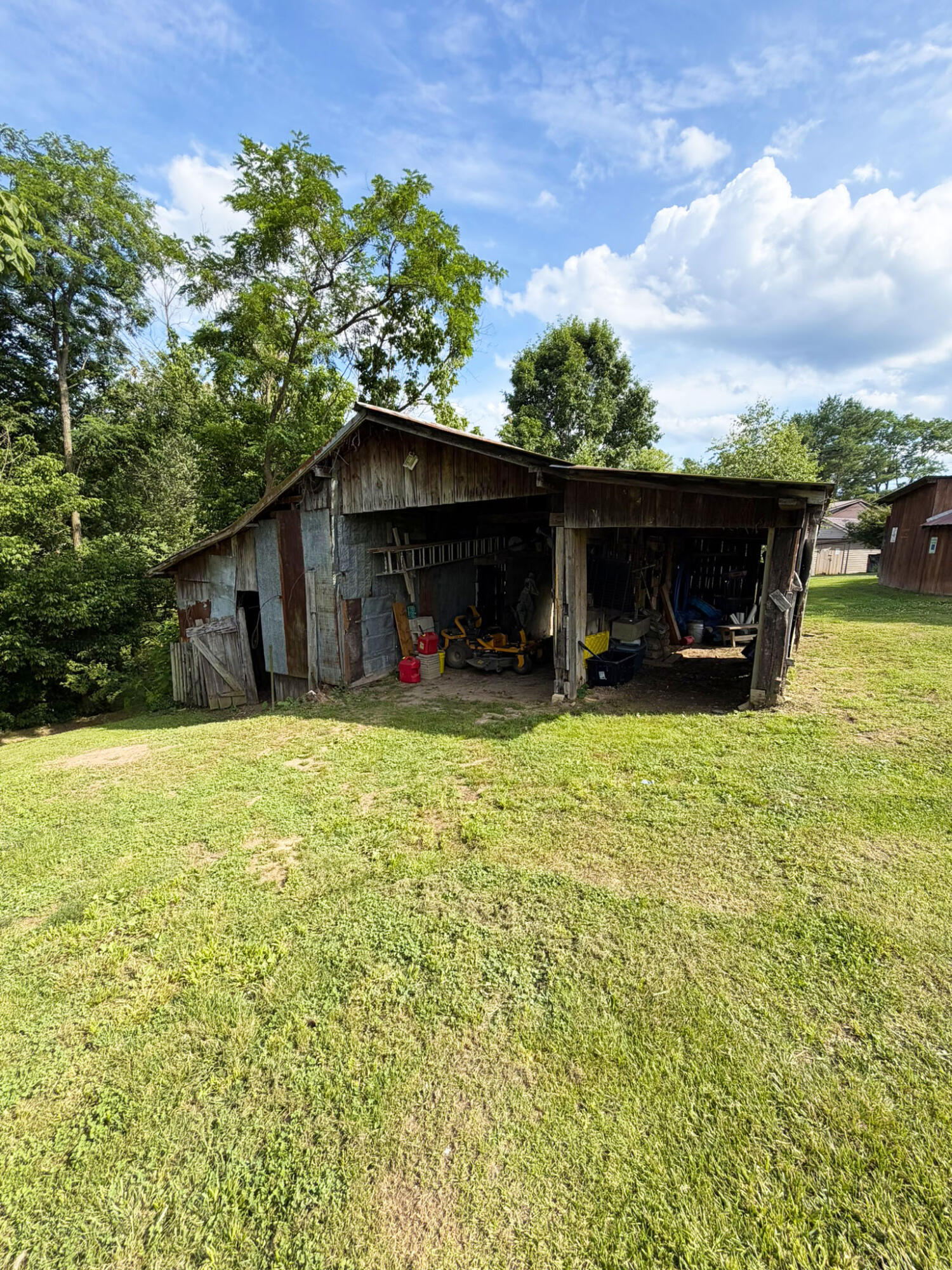 1410 Winston Road Irvine, KY 40336 - Photo 36 of 43 Every country property needs a barn, shed, or workshop, and this one is ready to go!