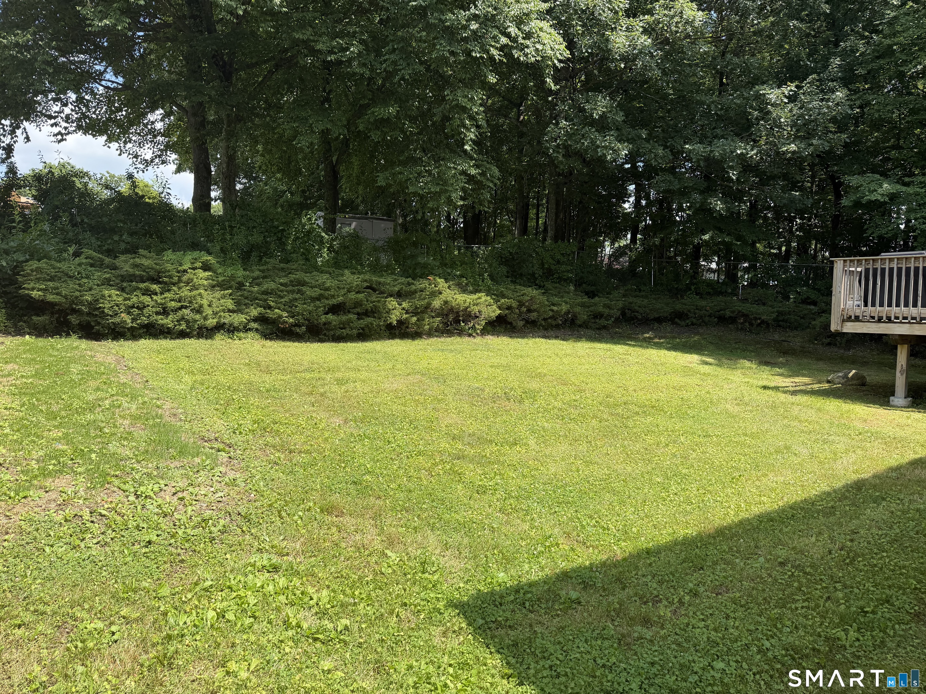 11 Batesmoor Road Waterbury, CT 06705 - Photo 6 of 28
