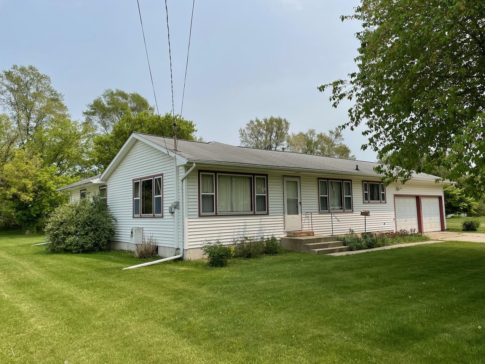 1029 South Lincoln Road Mount Pleasant, MI 48858 - Photo 3 of 5 1911372-2.JPG