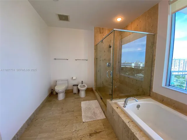 $4,700 | 7901 Hispanola Avenue, Unit 1212, North Bay Village, FL 33141