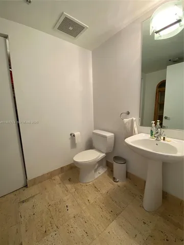 $4,700 | 7901 Hispanola Avenue, Unit 1212, North Bay Village, FL 33141