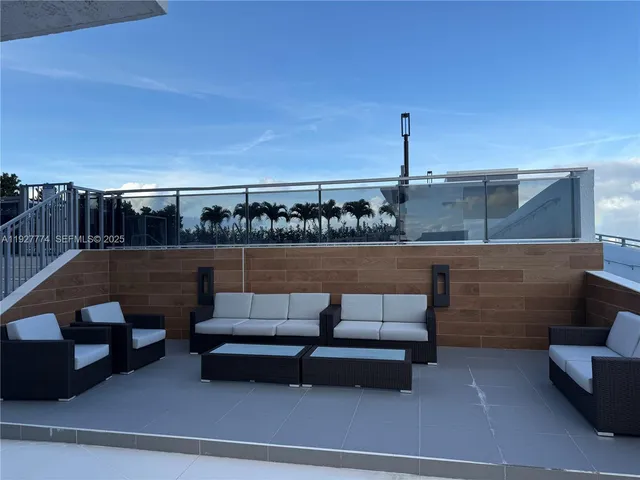 $4,700 | 7901 Hispanola Avenue, Unit 1212, North Bay Village, FL 33141