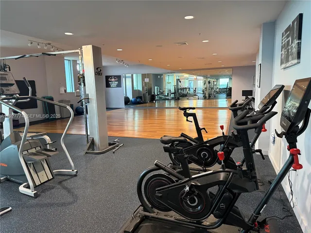 $4,700 | 7901 Hispanola Avenue, Unit 1212, North Bay Village, FL 33141