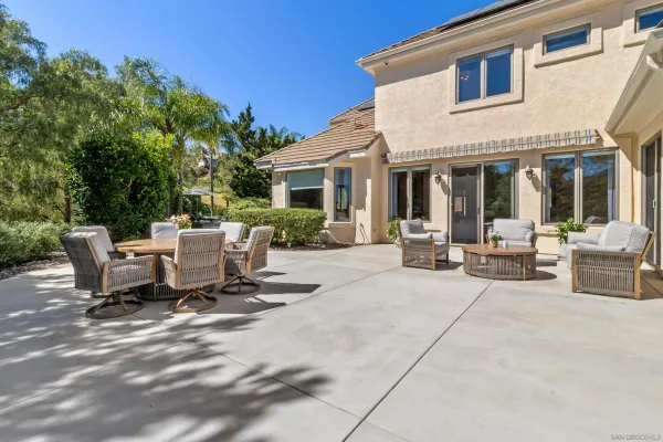 $3,195,000 | 17941 Vista Lomas Drive, Poway, CA 92064