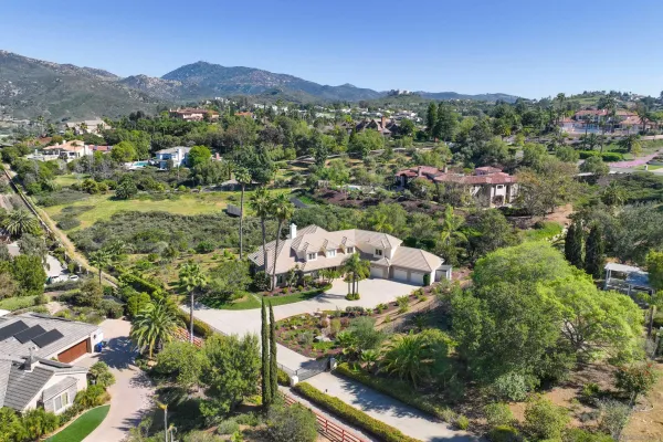 $3,195,000 | 17941 Vista Lomas Drive, Poway, CA 92064
