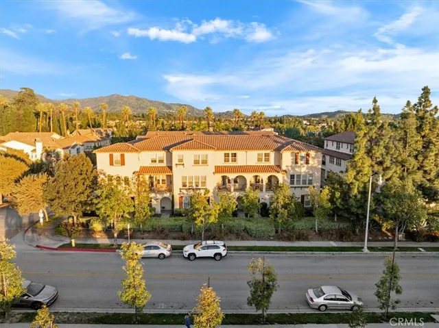 $620,000 | 955 North Sweetbriar Lane, Unit E, Azusa, CA 91702