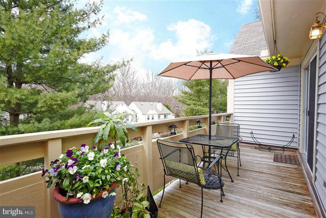 2220 Springwood Drive, Unit J Reston, VA 20191 - Photo 22 of 28 View