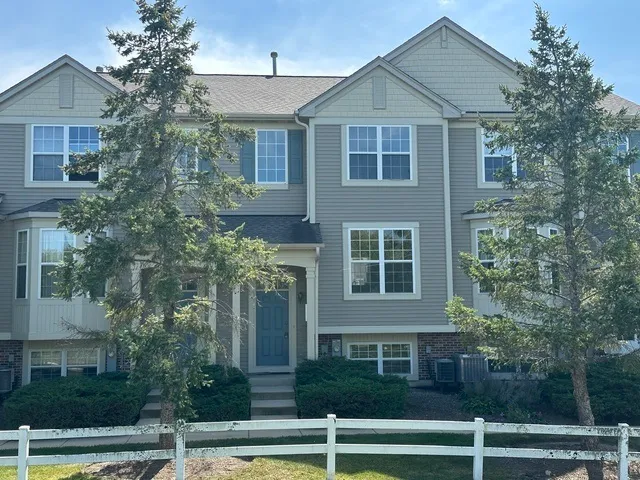 $299,000 | 31782 Pine View Boulevard, Lakemoor, IL 60051