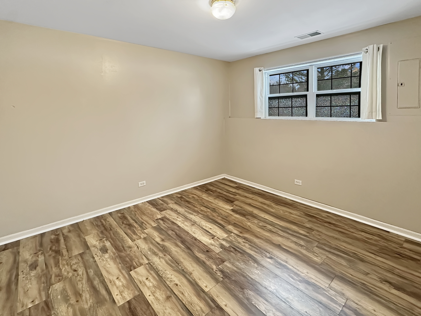 31782 Pine View Boulevard Lakemoor, IL 60051 - Photo 15 of 17