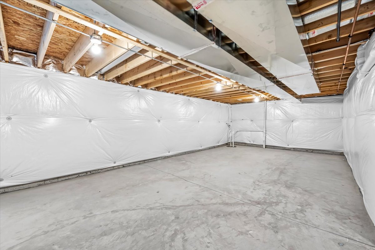 81 Sweetflag Circle Elgin, IL 60124 - Photo 30 of 51 a view of a garage