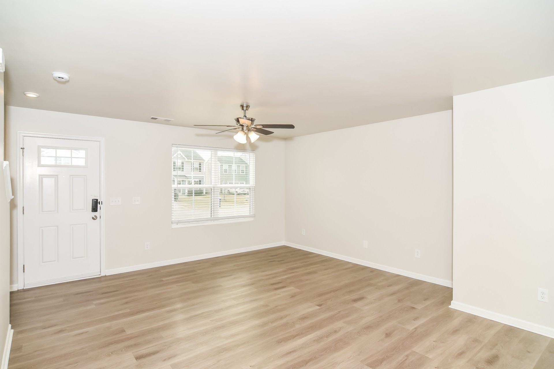 942 Blue Ash Way Christiana, TN 37037 - Photo 11 of 17