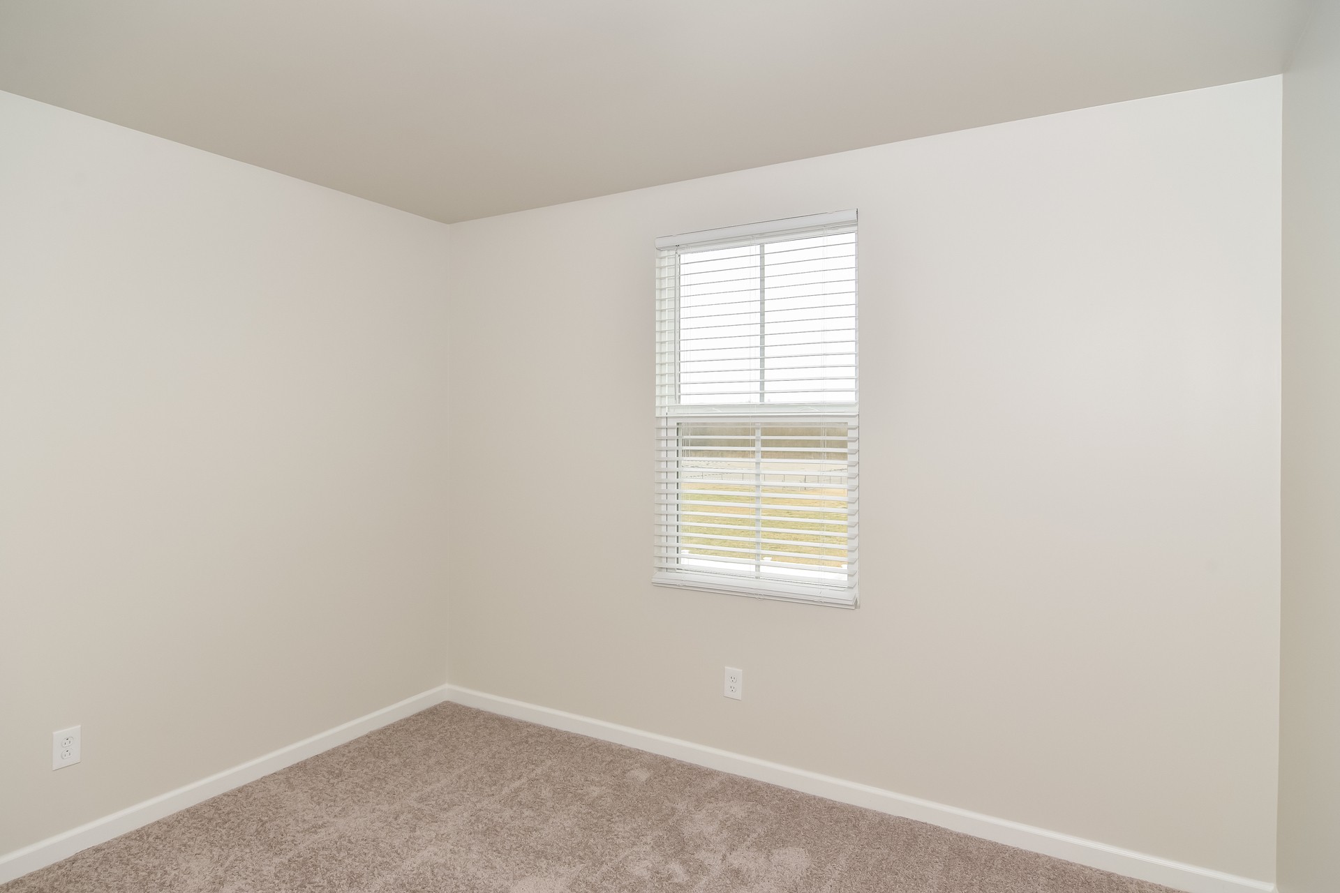 942 Blue Ash Way Christiana, TN 37037 - Photo 4 of 17