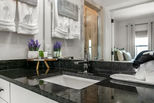 $330,000 | 930 South Eagle Street, Unit 102, Fredericksburg, TX 78624