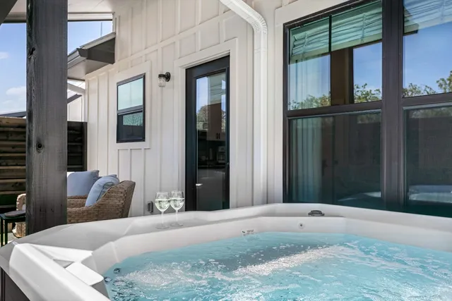 $330,000 | 930 South Eagle Street, Unit 102, Fredericksburg, TX 78624