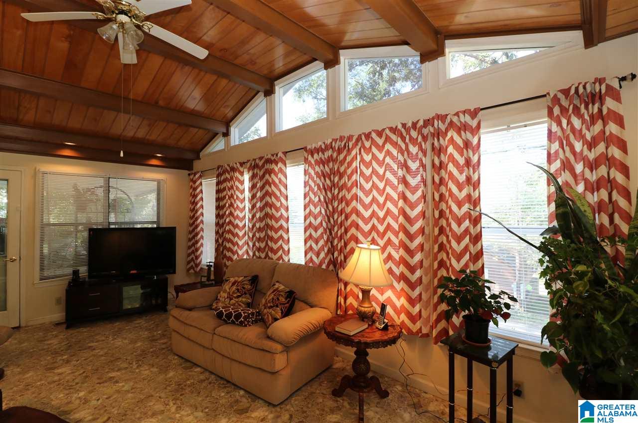292 Arrowhead Road Cropwell, AL 35054 - Photo 3 of 49