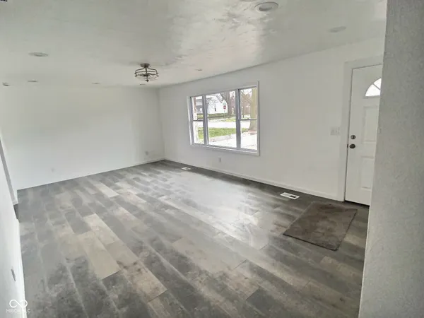$224,900 | 806 South Poplar Street, Seymour, IN 47274