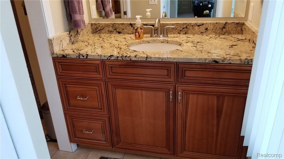 5340 Inverrary Lane Commerce Township, MI 48382 - Photo 29 of 41 Master Bath