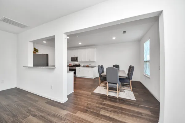 $2,300 | 25927 Chicory Drive, Magnolia, TX 77355