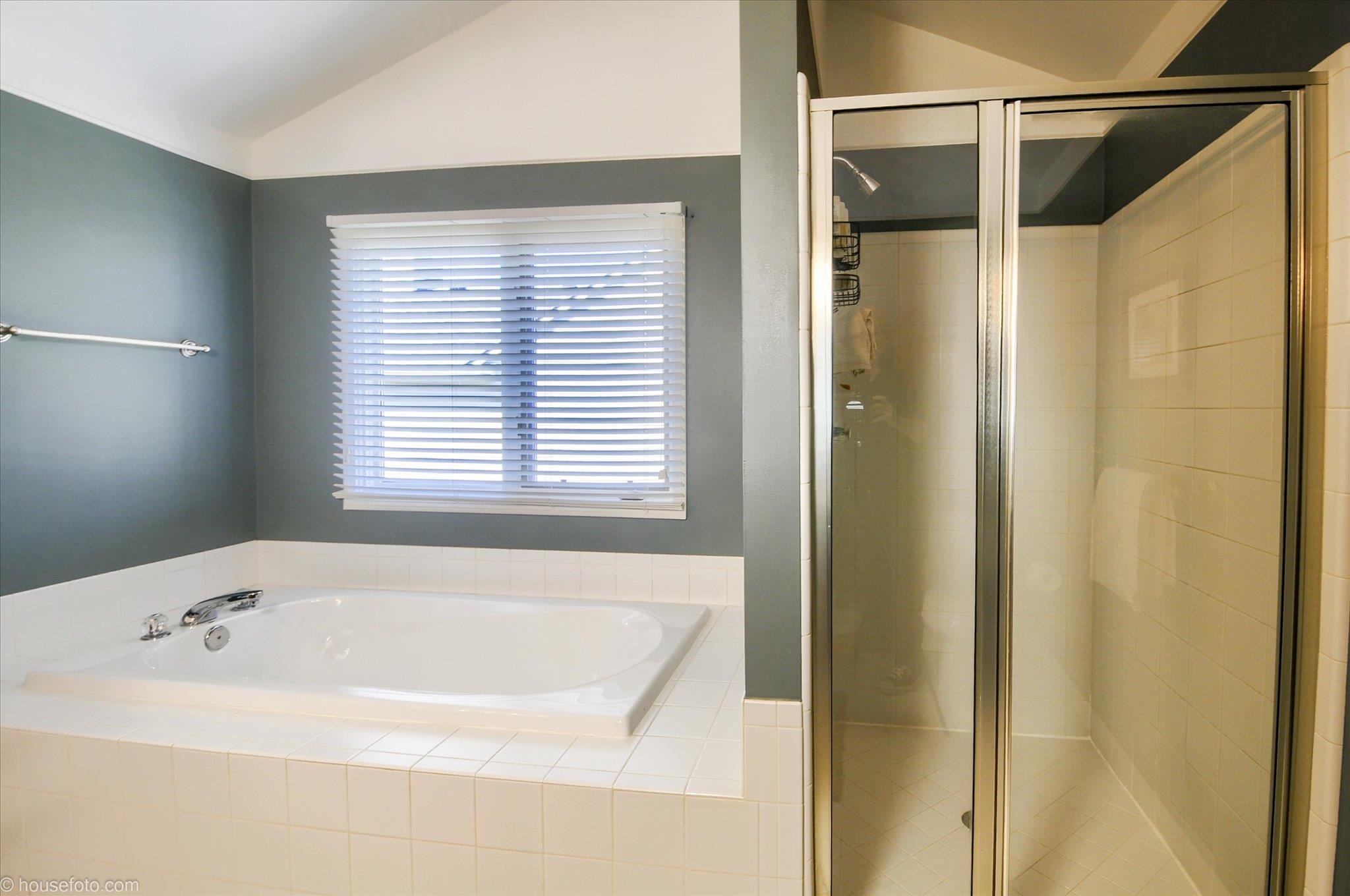 1395 Welland Drive Rochester, MI 48306 - Photo 55 of 93 50171667-0b92f9e8-08f5-4d96-b8f2-b60d5d0c7fab.JPG