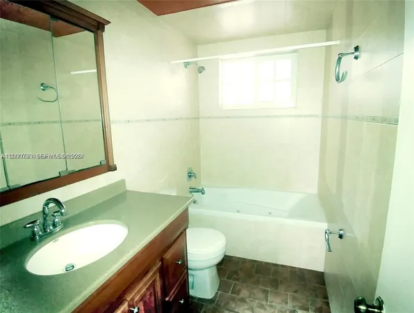 $2,235 | 462 Golden Isles Drive, Unit 205, Hallandale Beach, FL 33009