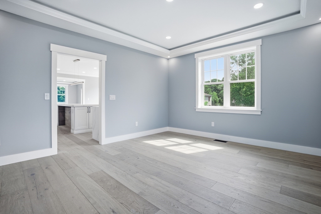 18 Magnolia Road Natick, MA 01760 - Photo 11 of 39