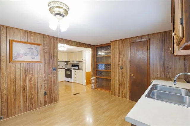 $99,000 | 1421 215th Street, Fort Scott, KS 66701