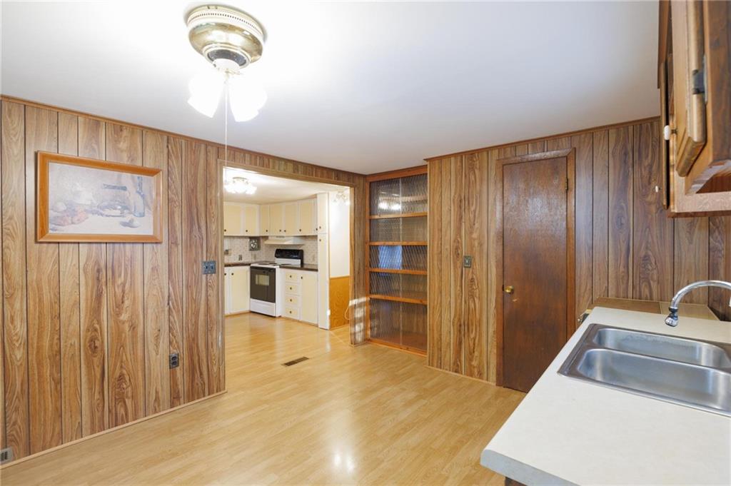 1421 215th Street Fort Scott, KS 66701 - Photo 11 of 35