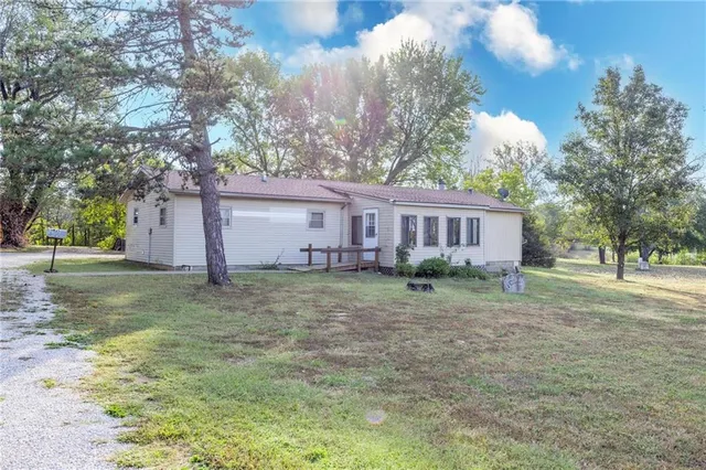 $99,000 | 1421 215th Street, Fort Scott, KS 66701