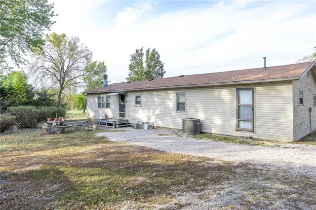 $99,000 | 1421 215th Street, Fort Scott, KS 66701
