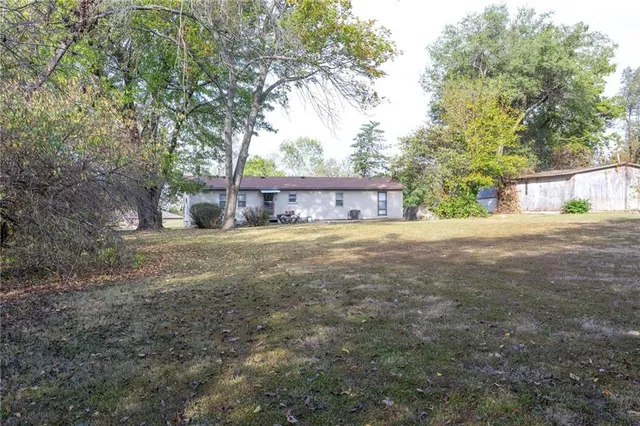 $99,000 | 1421 215th Street, Fort Scott, KS 66701