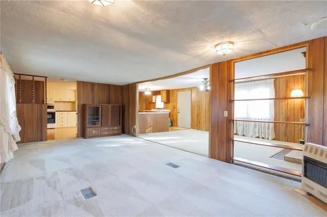 $99,000 | 1421 215th Street, Fort Scott, KS 66701