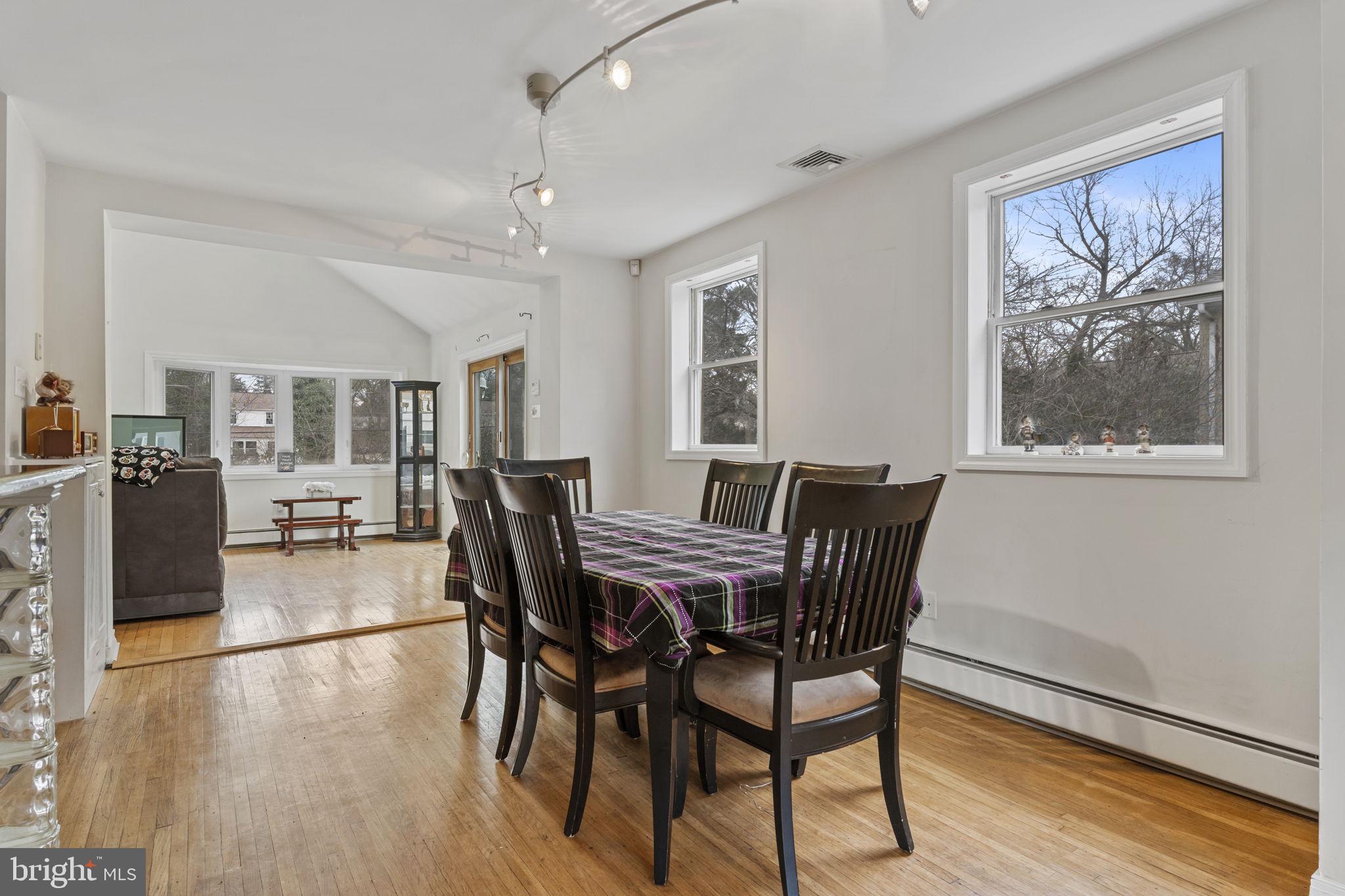405 Longfield Road Glenside, PA 19038 - Photo 7 of 30 Gallery Image 7