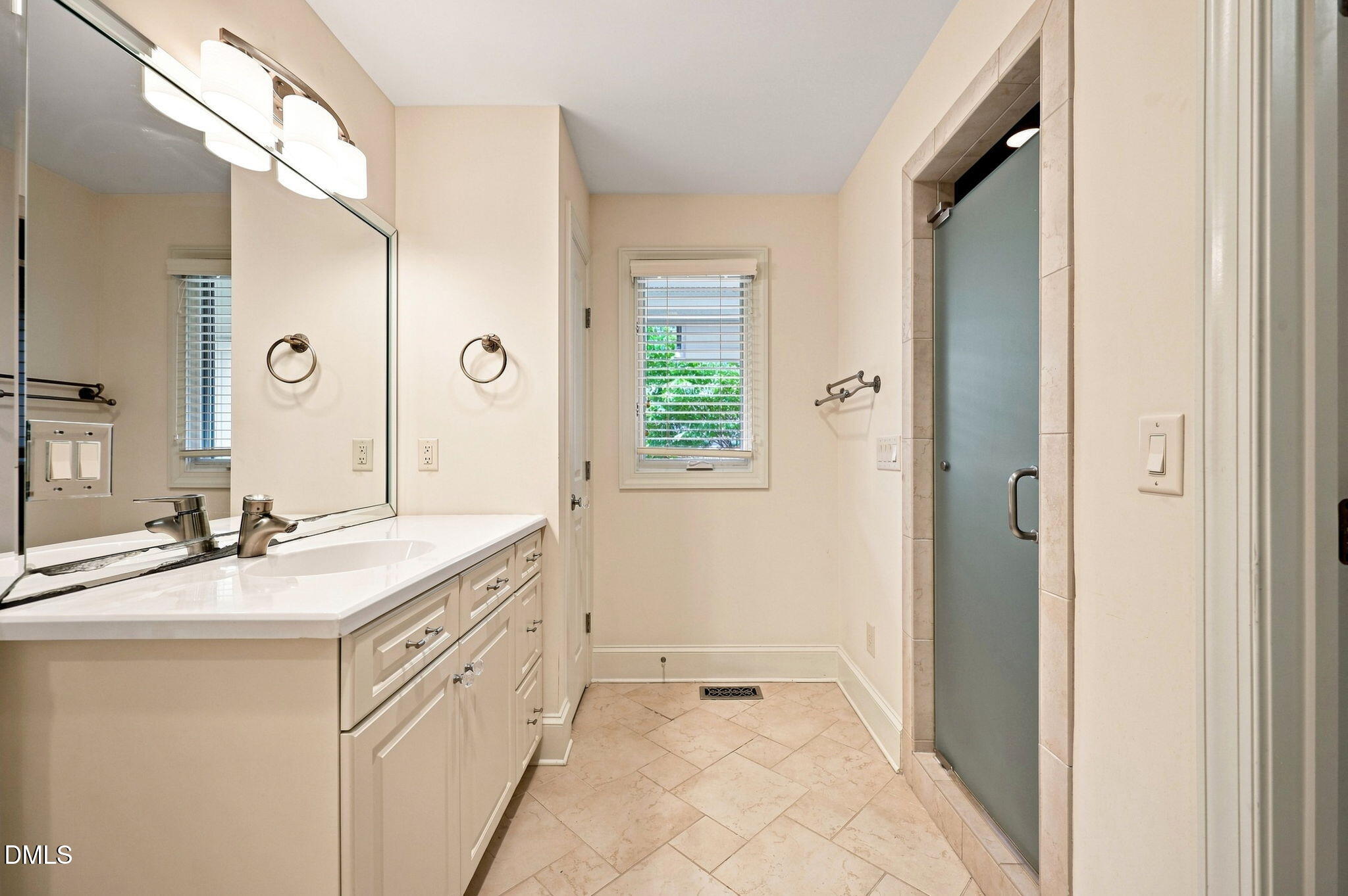 6804 Woodhaven Court Raleigh, NC 27615 - Photo 19 of 41 Primary Ensuite