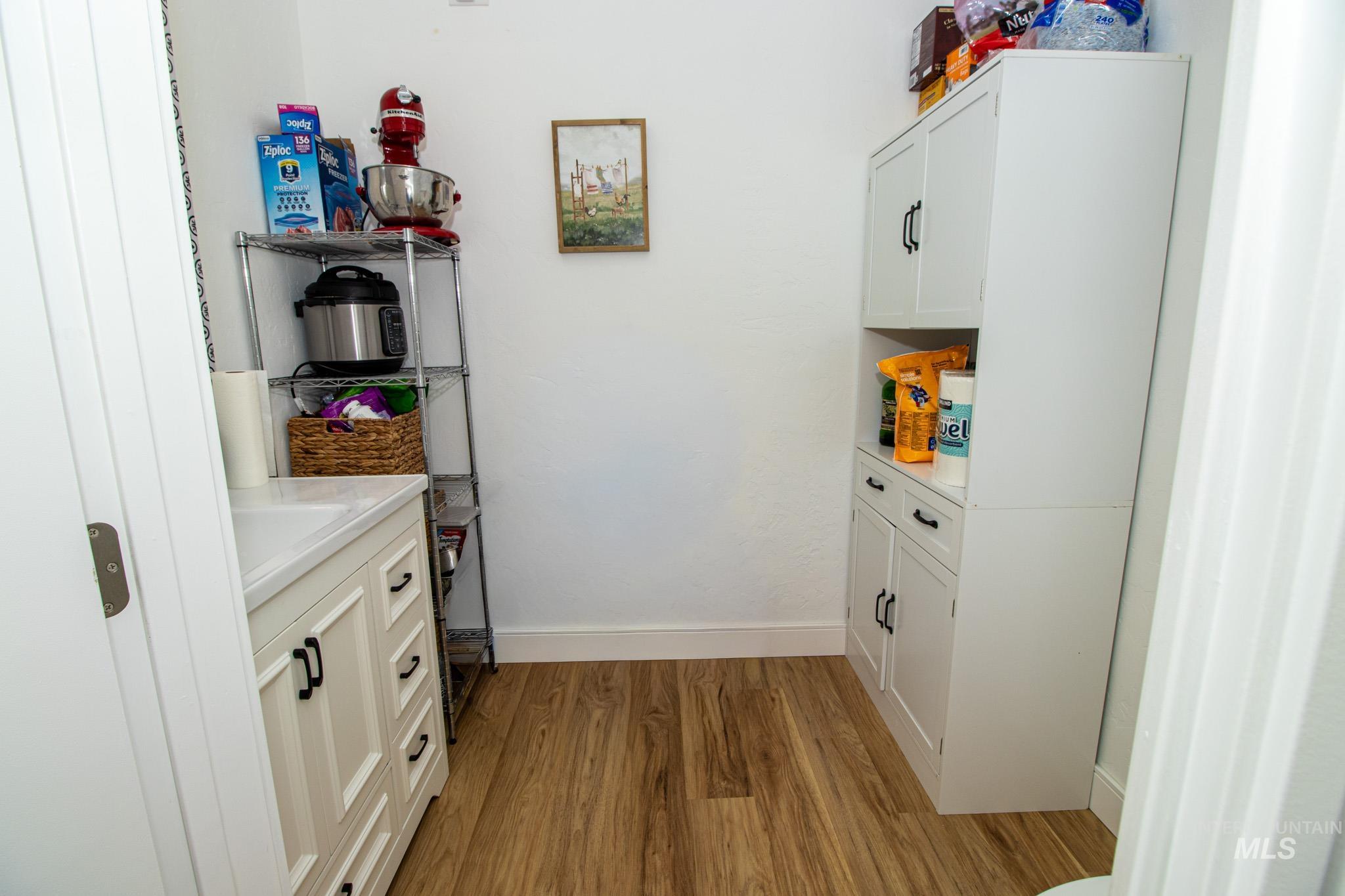 5404 Freeman Creek Road Lenore, ID 83541 - Photo 16 of 50