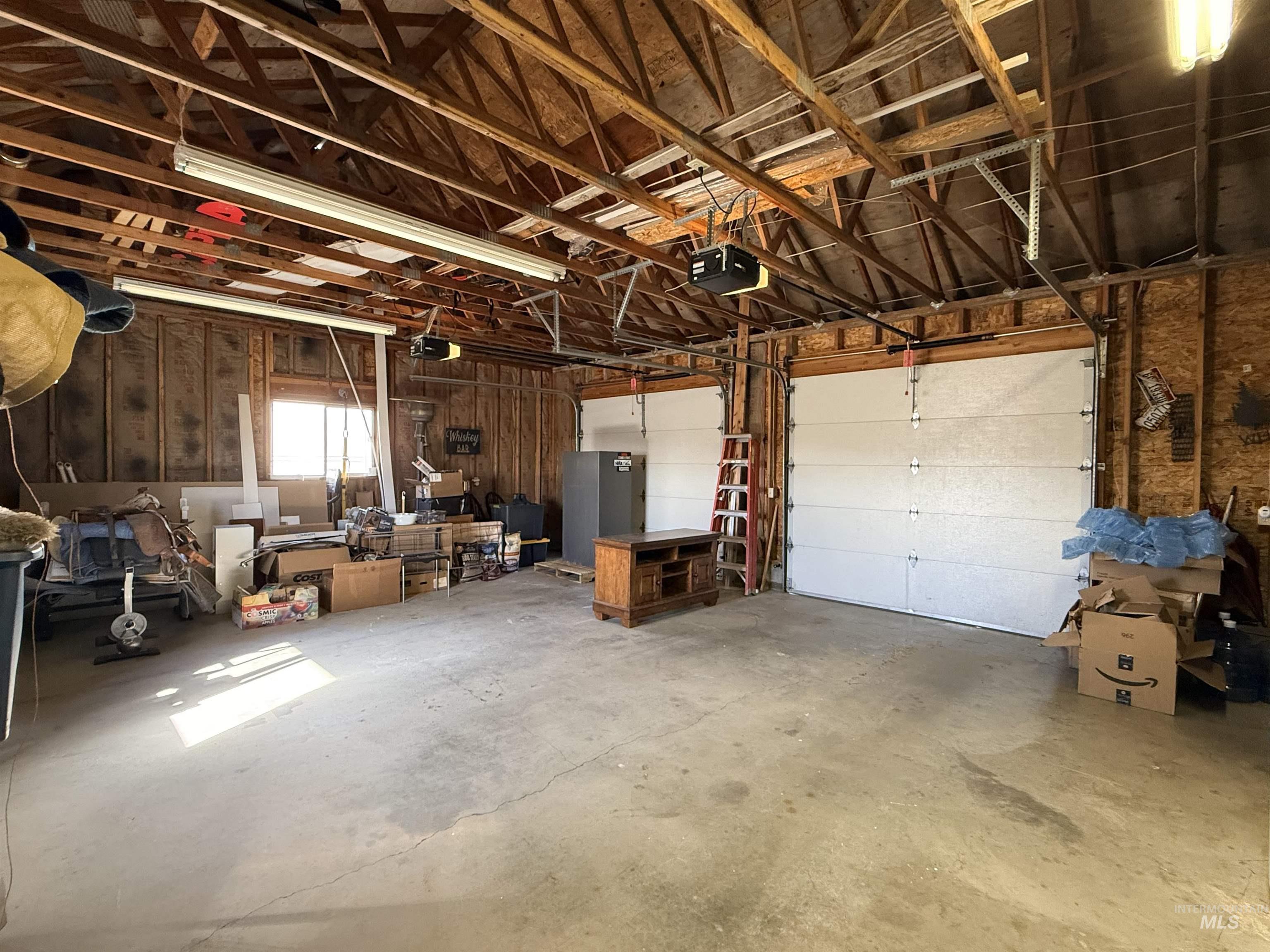 5404 Freeman Creek Road Lenore, ID 83541 - Photo 50 of 50 Garage with a garage door opener