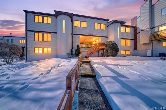 $549,999 | 430 Country Club Lane, Pomona, NY 10970