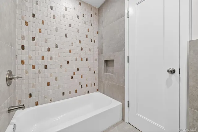 $549,999 | 430 Country Club Lane, Pomona, NY 10970