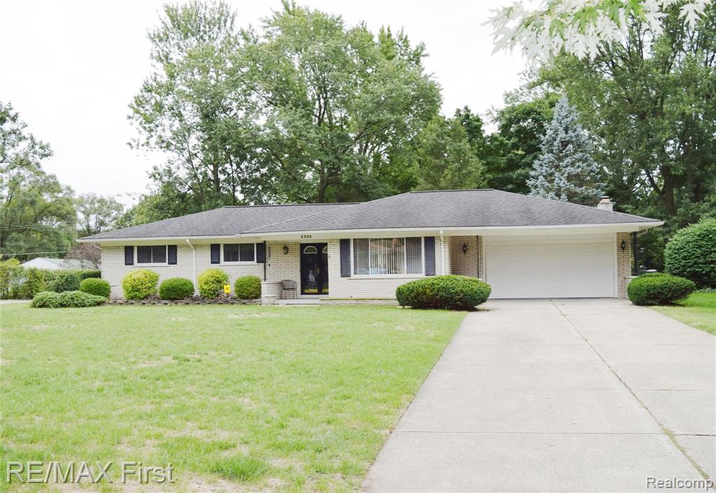 5320 Jamestown Road Utica, MI 48317 - Photo 2 of 10
