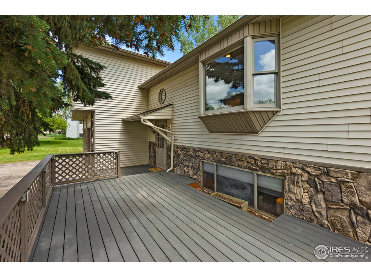 Front deck to enjoy the sunsets on