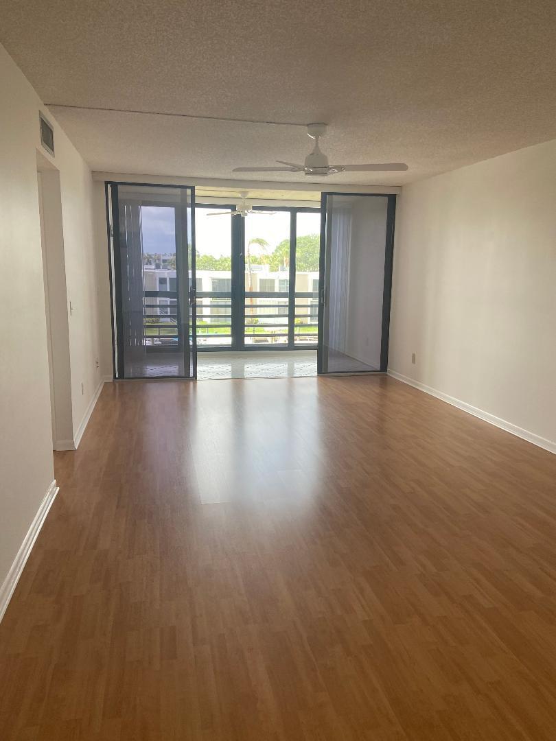 1950 Southwest Palm City Road, Unit 6305 Stuart, FL 34994 - Photo 4 of 18 6305 dining and living