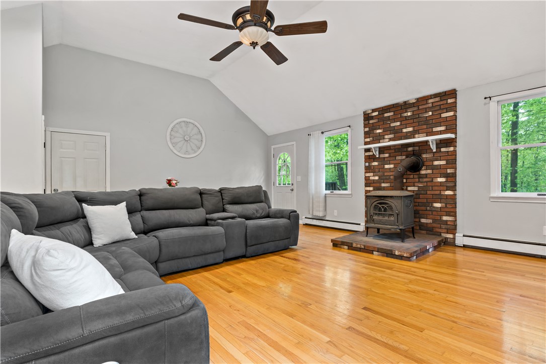 189 Little Pond County Road Cumberland, RI 02864 - Photo 6 of 42